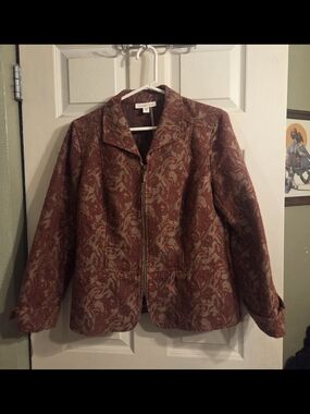 Classic Women's Patterned Zip-Front Jacket - Rust Multi